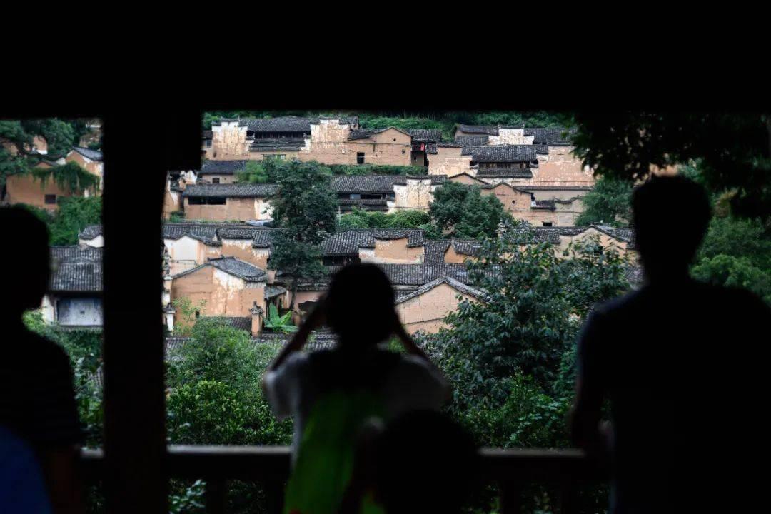 天寒人心暖 冰城民警帮助游客找回手机